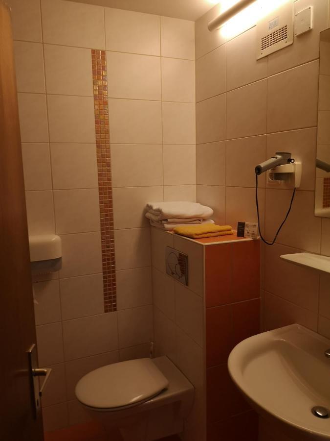 Hotel Wirt Z'Minsta Altmünster Exteriör bild