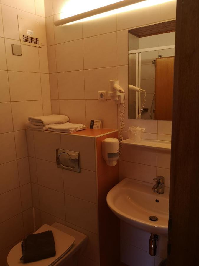 Hotel Wirt Z'Minsta Altmünster Exteriör bild